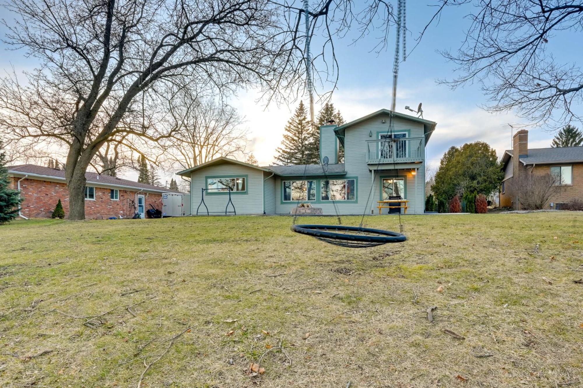 Lakefront Hartland Cottage With Patio And Fire Pits! Buitenkant foto